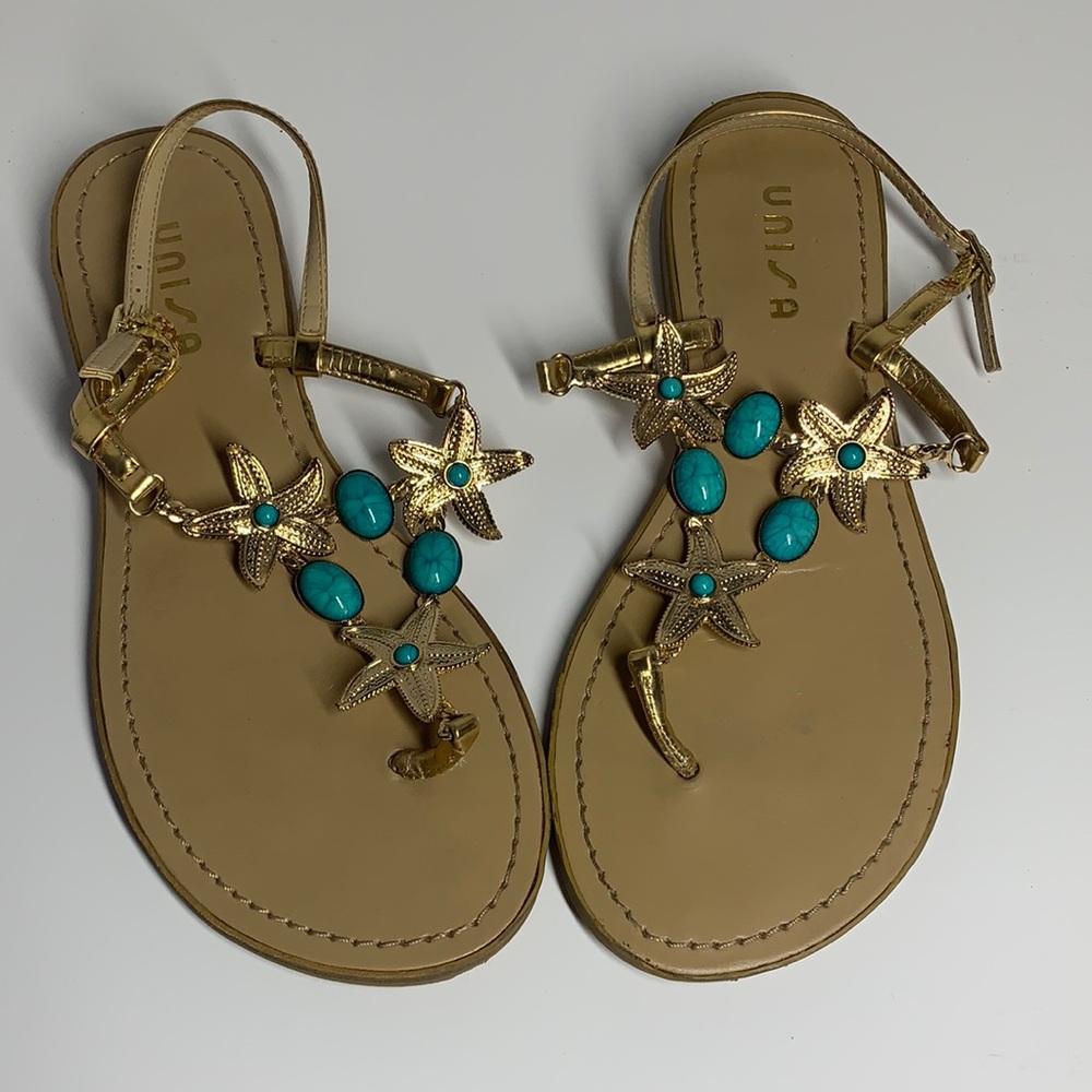 Sand dollar sandals